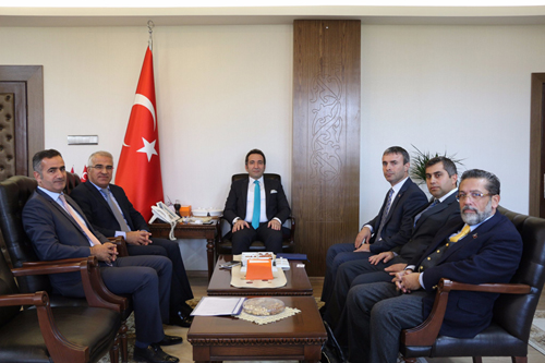 Sayın Yönetim kurulu Başkanımız, Bingöl Valiliği'nde Sayın Bingöl Valisi Ali Mantı ve Sayın Bingöl Vali Yrd. Cevat Gün'ü ziyaret etti.
